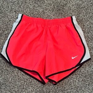 Girls Nike Dri Fit Tempo shorts size Medium